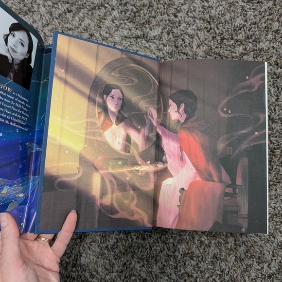 FairlyLoot The Girl With No Reflection by Keshe Chow Special Edition Book - Picture 2 of 6